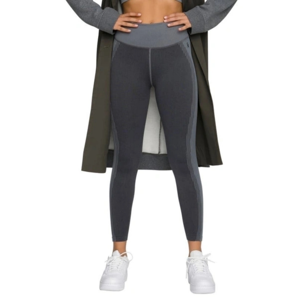 Good American Ribbed Seamless Leggings In Grey Size 00/0
